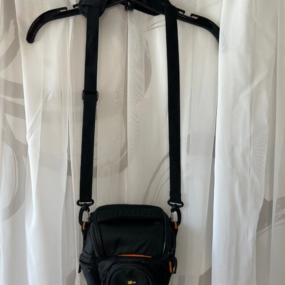 Case Logic SLRC-201 SLR Zoom Holster Black - Picture 2 of 10